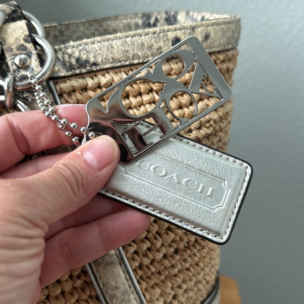 Coach Straw Tote - Picture 4 of 9